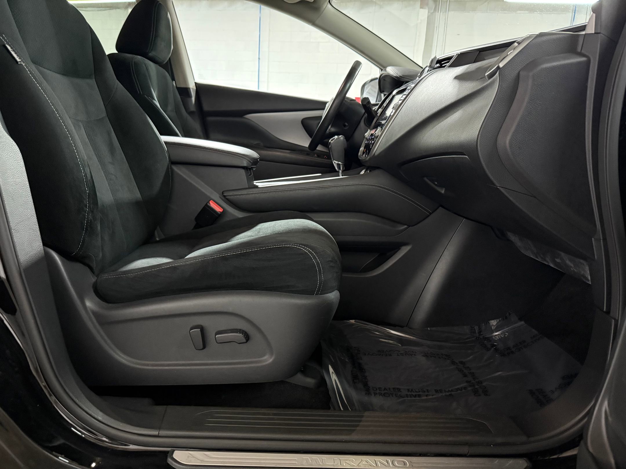 Used 2020 Nissan Murano SV image 39