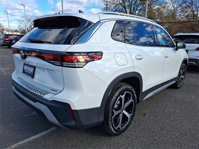 New 2026 Volkswagen Tiguan SE image 4