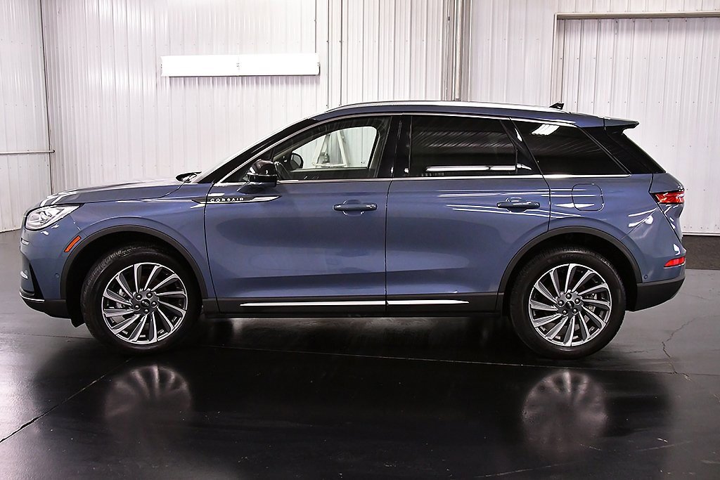 Used 2023 Lincoln Corsair Reserve w/ Equipment Group 202A image 4