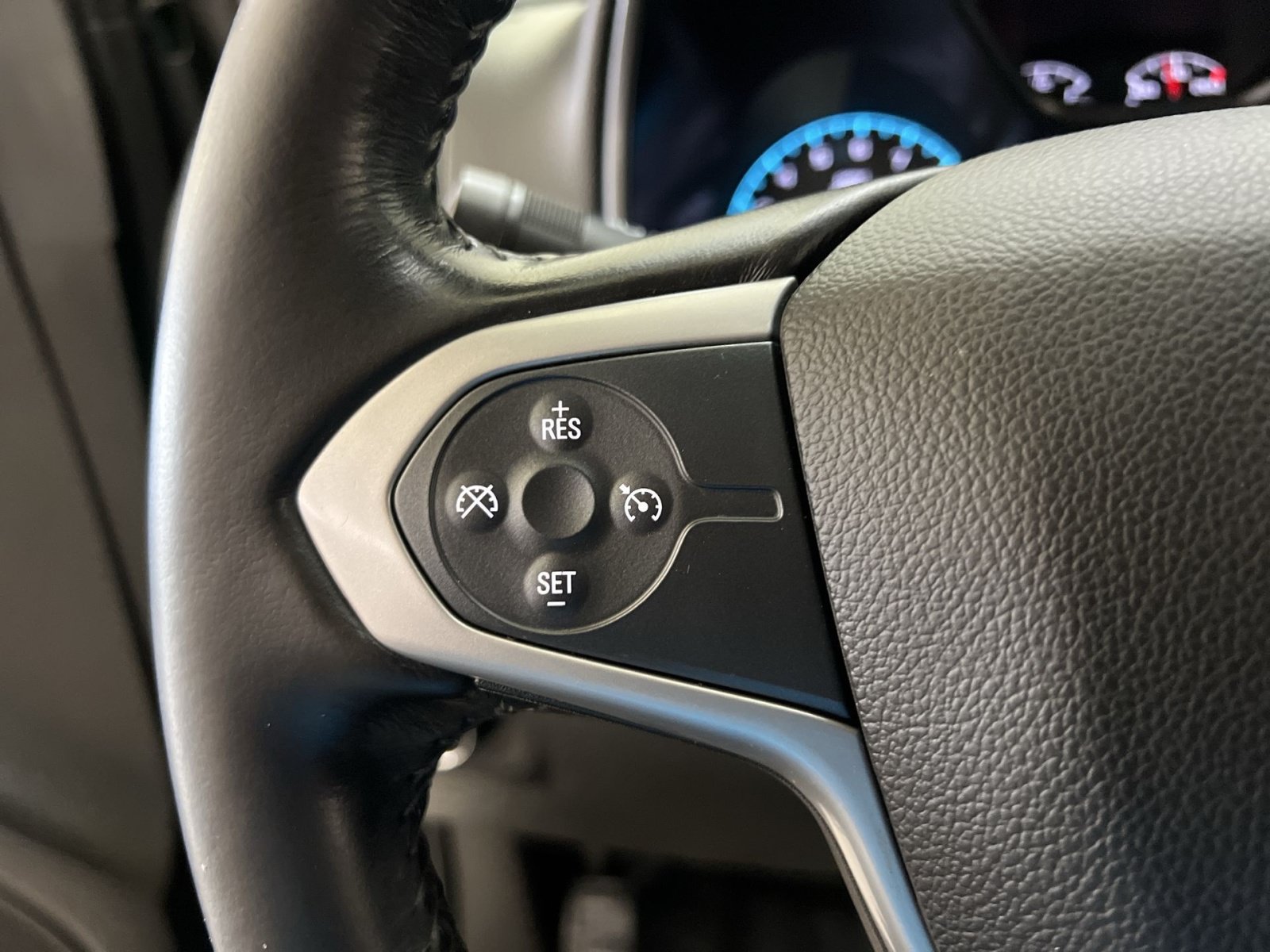 Used 2016 Chevrolet Colorado LT w/ LT Convenience Package RWD image 32