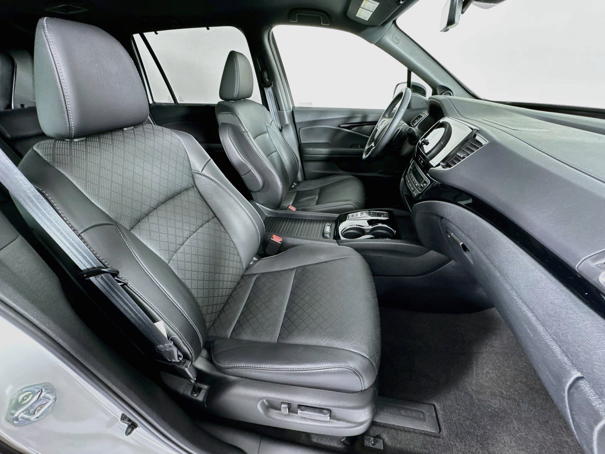 Certified 2023 Honda Passport Elite image 29