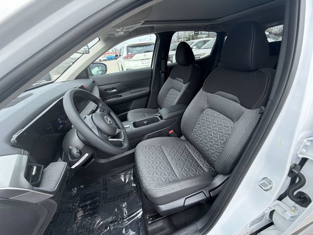 New 2026 Nissan Kicks SV w/ SV Premium Package AWD/4WD image 11