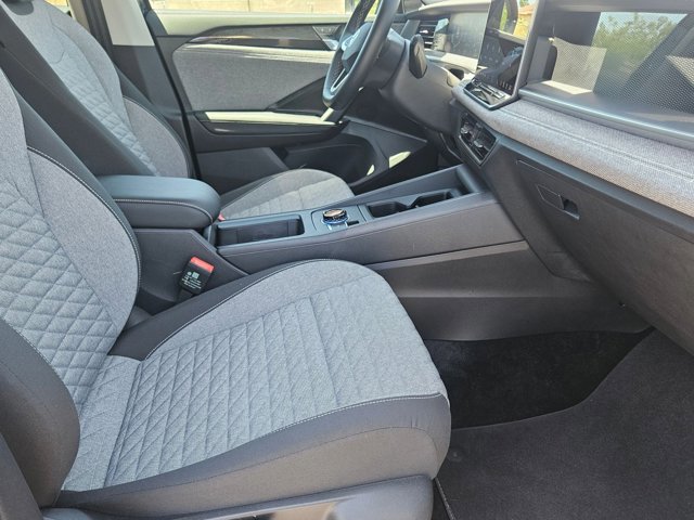 Certified 2025 Volkswagen Tiguan S FWD image 19
