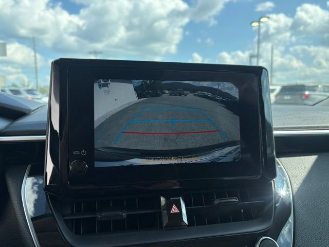 Used 2024 Toyota Corolla LE FWD image 5