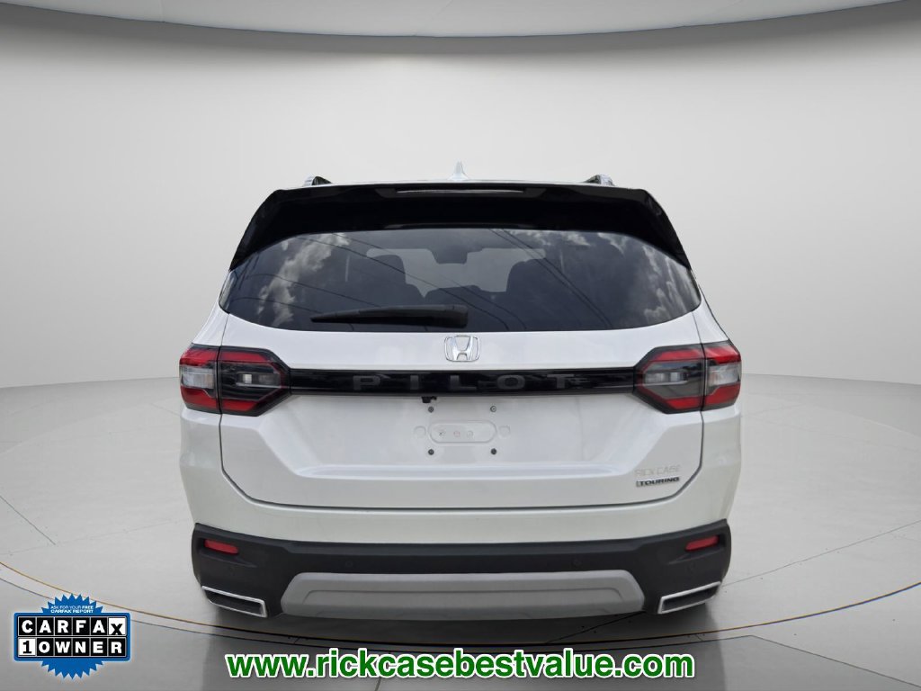 Used 2024 Honda Pilot Touring image 6