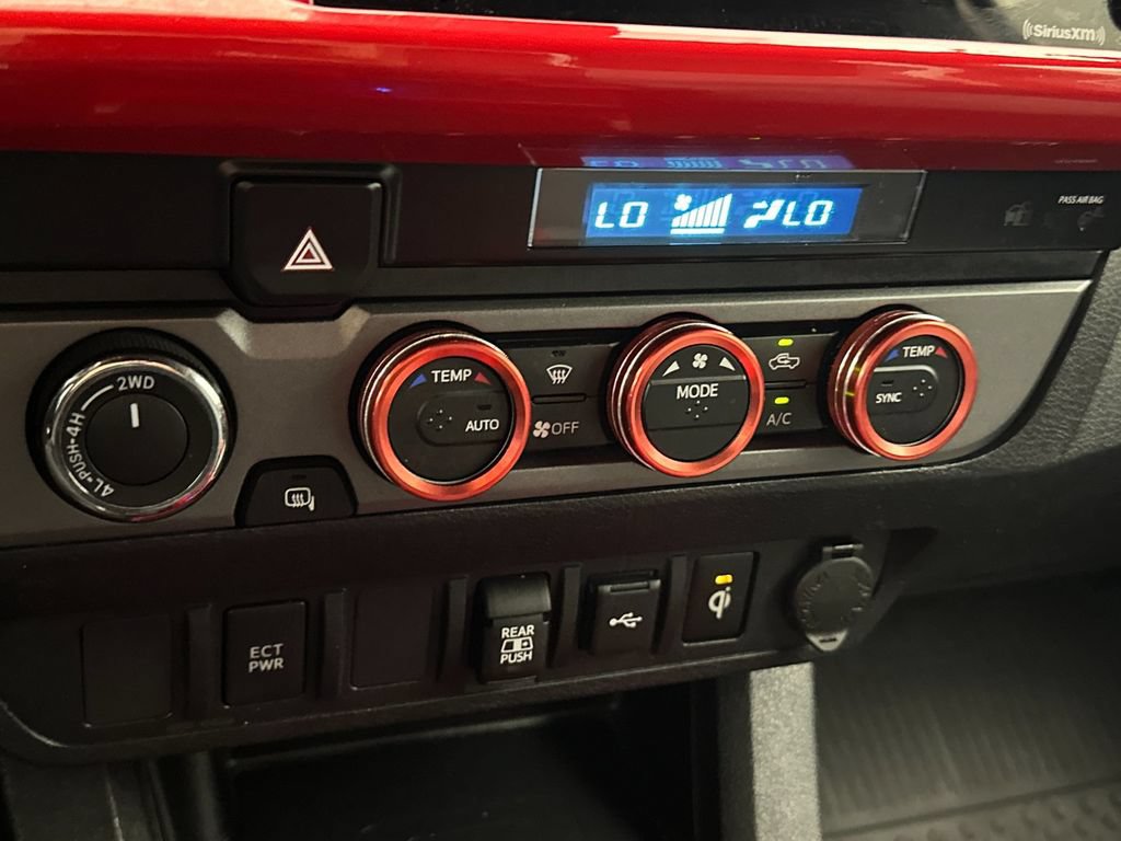Used 2023 Toyota Tacoma 4x4 Double Cab image 18