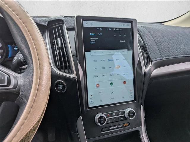 Used 2021 Ford Edge SE image 13