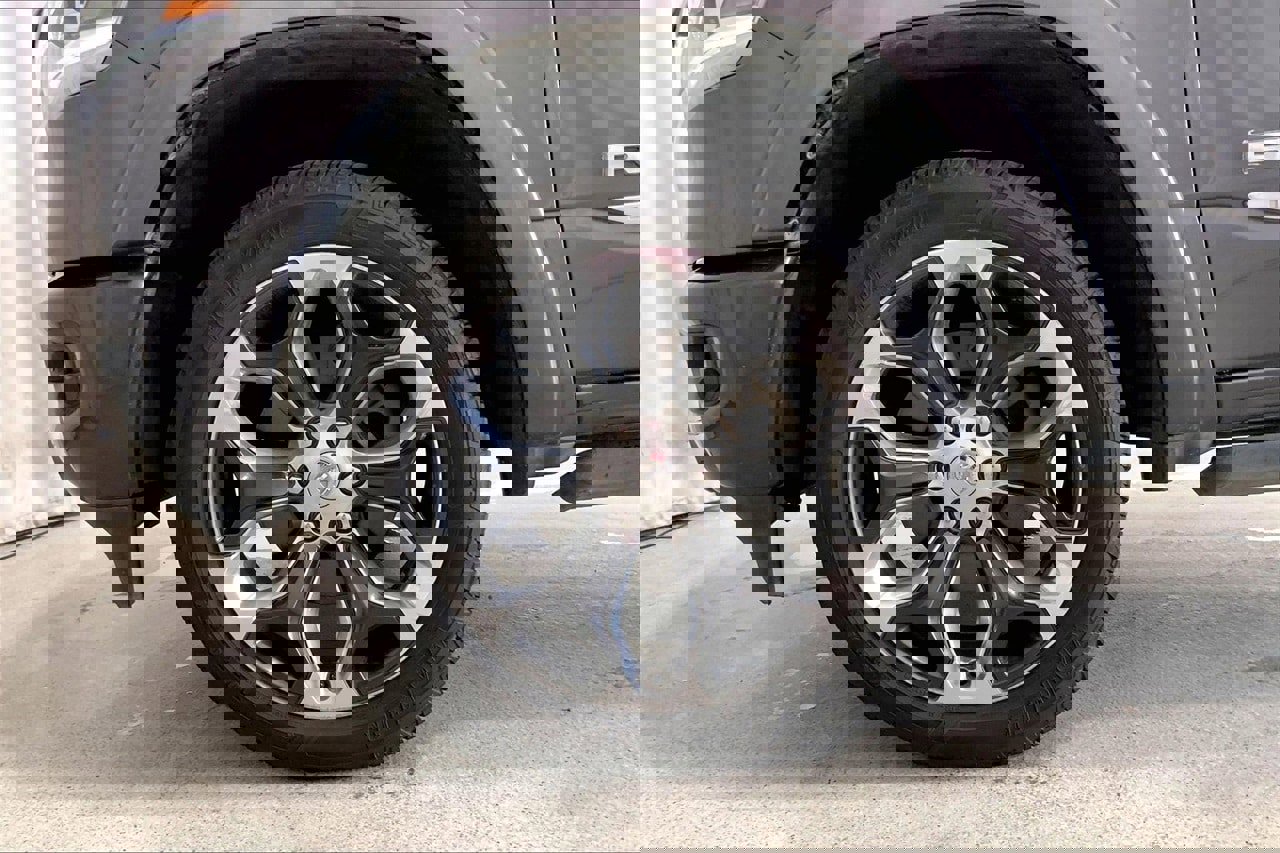 Used 2020 RAM 1500 Limited image 6