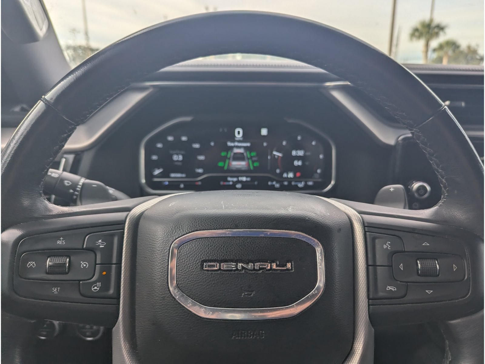 Used 2023 GMC Sierra 1500 Denali w/ Denali Reserve Package AWD/4WD image 18