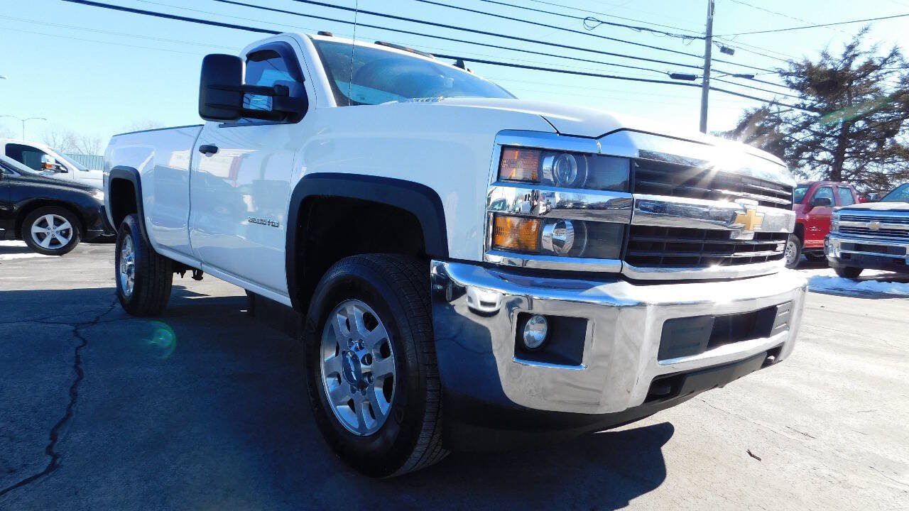 Used 2015 Chevrolet Silverado 3500 LT w/ LT Convenience Package AWD/4WD image 9