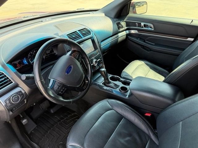 Used 2017 Ford Explorer Limited FWD image 14