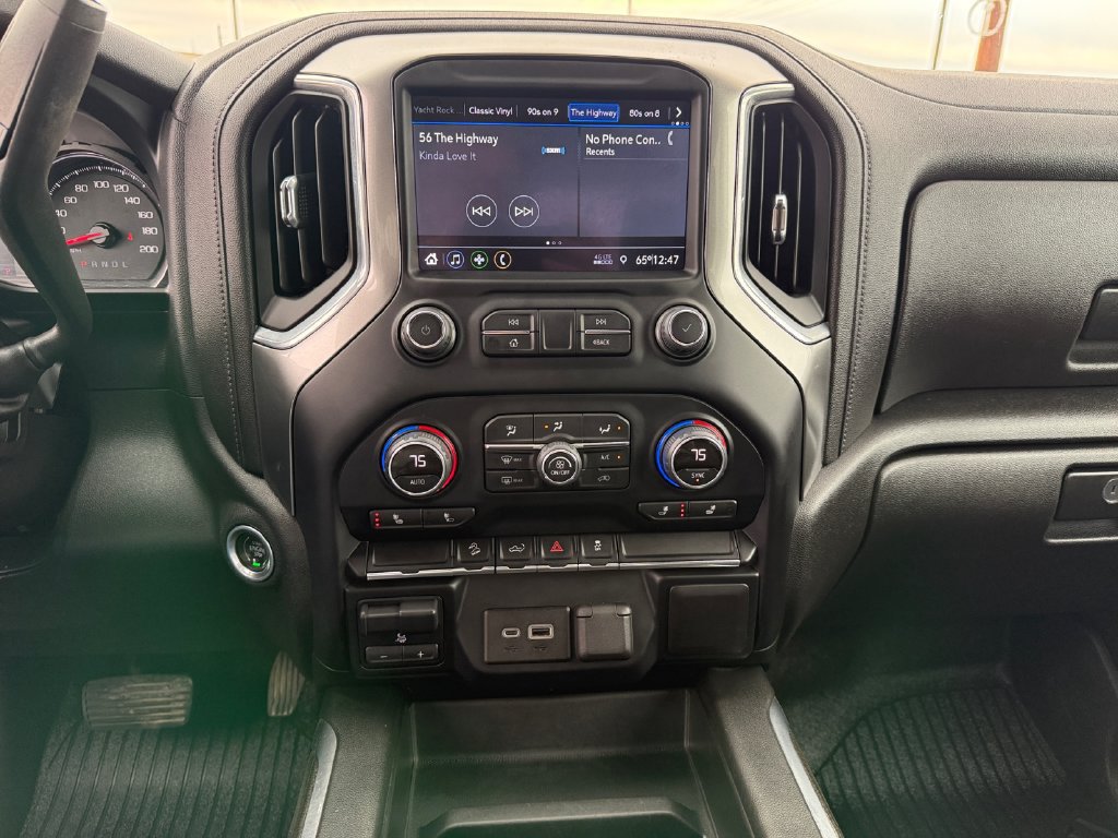 Used 2022 Chevrolet Silverado 1500 LT Trail Boss w/ Bed Protection Package AWD/4WD image 31