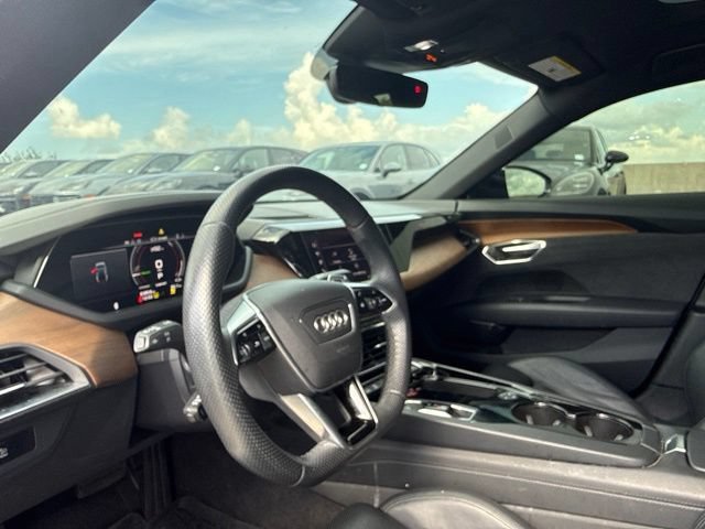 Used 2024 Audi e-tron GT Premium Plus AWD/4WD image 15
