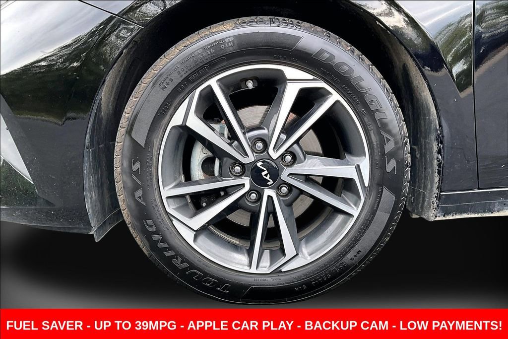 Used 2022 Kia Forte LXS w/ LXS Technology Package FWD image 30