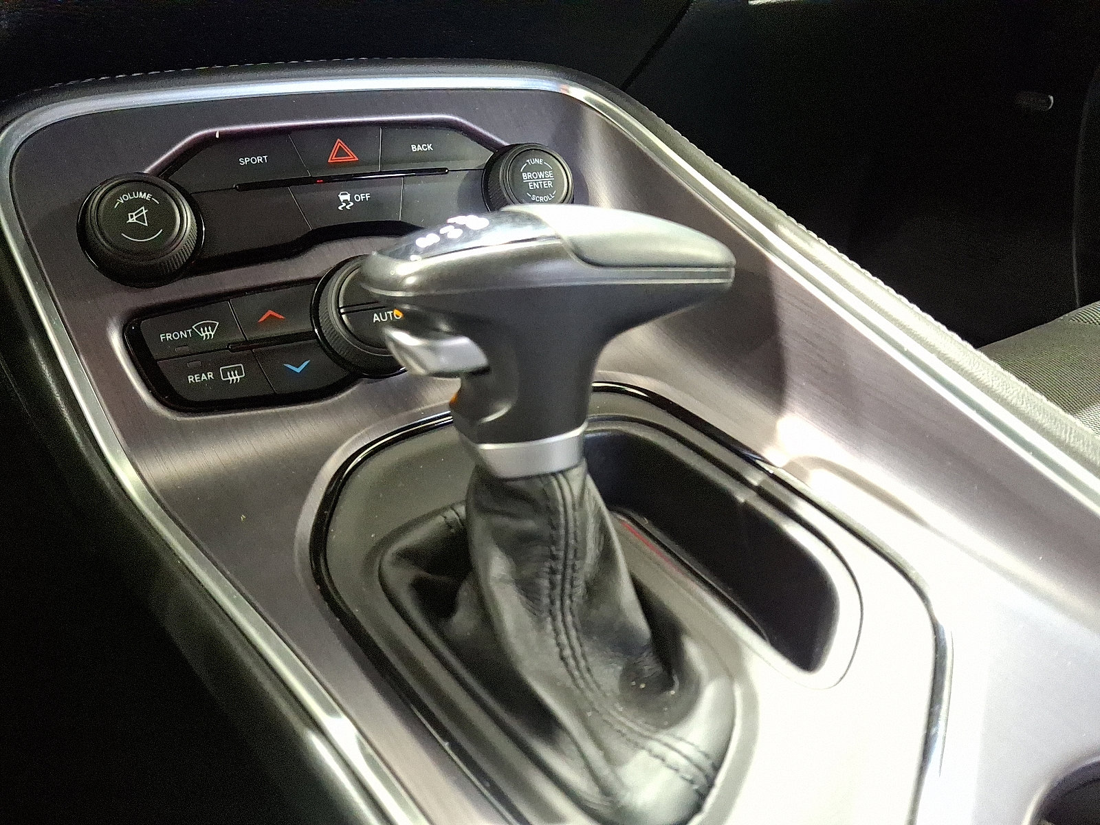 Used 2015 Dodge Challenger R/T w/ Quick Order Package 28B R/T image 15