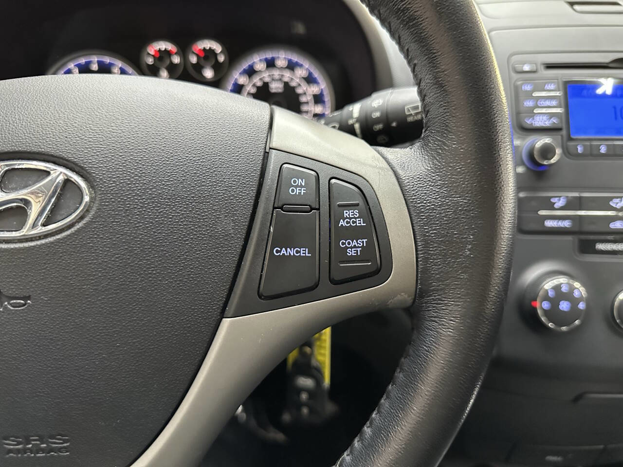 Used 2009 Hyundai Elantra image 22