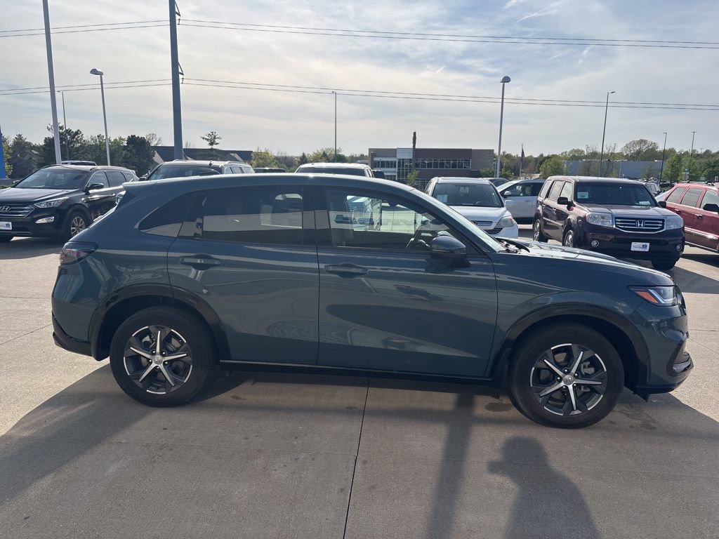 Certified 2025 Honda HR-V EX-L image 4
