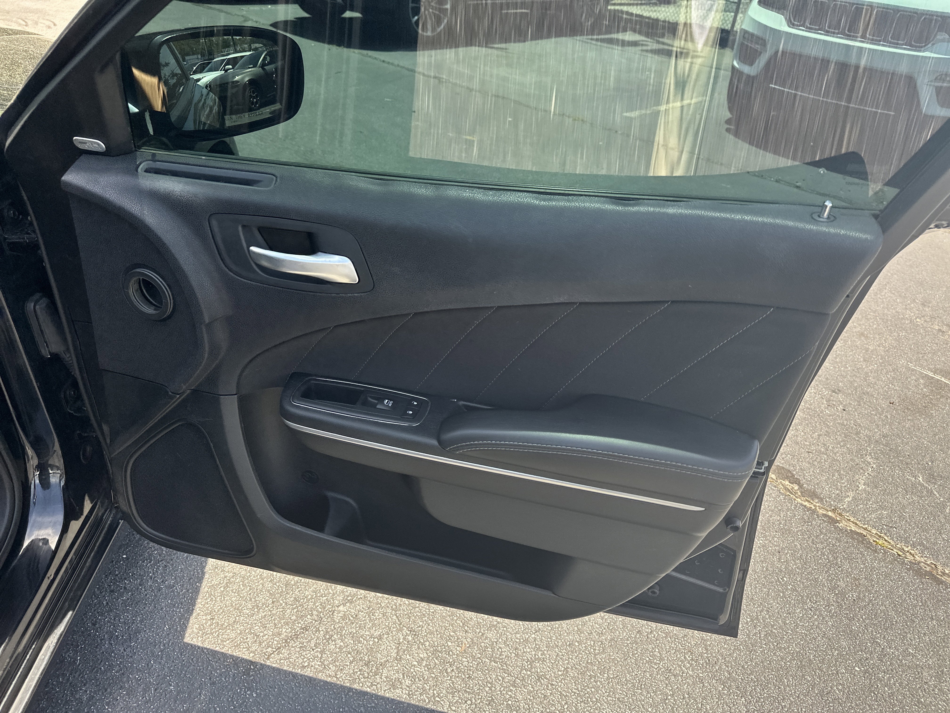 Used 2018 Dodge Charger R/T RWD image 17