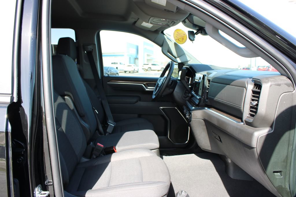 Used 2025 Chevrolet Silverado 1500 LT w/ Work Truck Package image 31