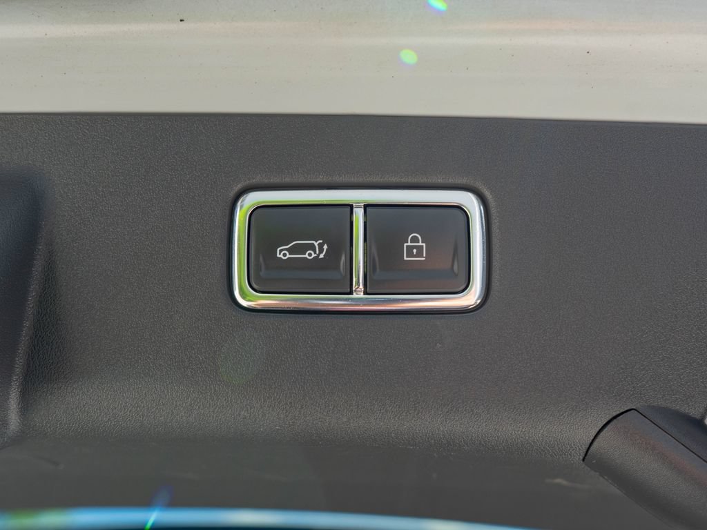 Certified 2024 Kia EV9 GT-Line AWD/4WD image 39