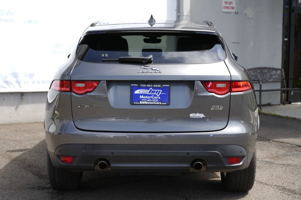 Used 2019 Jaguar F-PACE Premium image 6