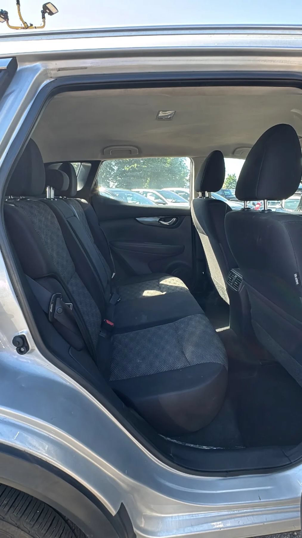Used 2022 Nissan Rogue Sport SV AWD/4WD image 21