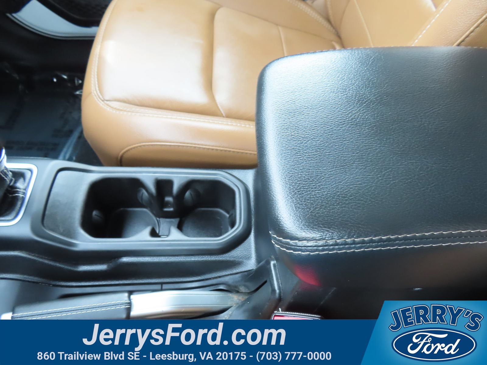 Used 2020 Jeep Wrangler Unlimited Sahara AWD/4WD image 29