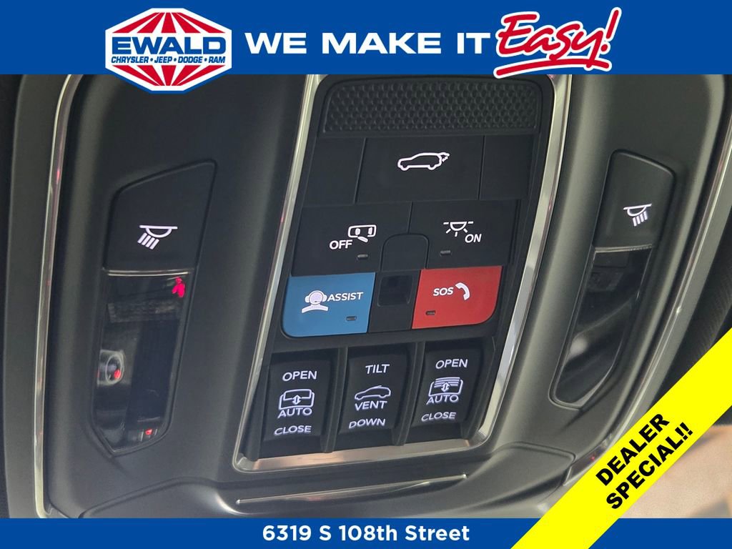 New 2025 Jeep Grand Cherokee Limited w/ Luxury Tech Group II AWD/4WD image 12