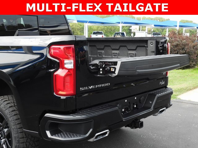 New 2026 Chevrolet Silverado 1500 LT Trail Boss w/ Convenience Package II image 2