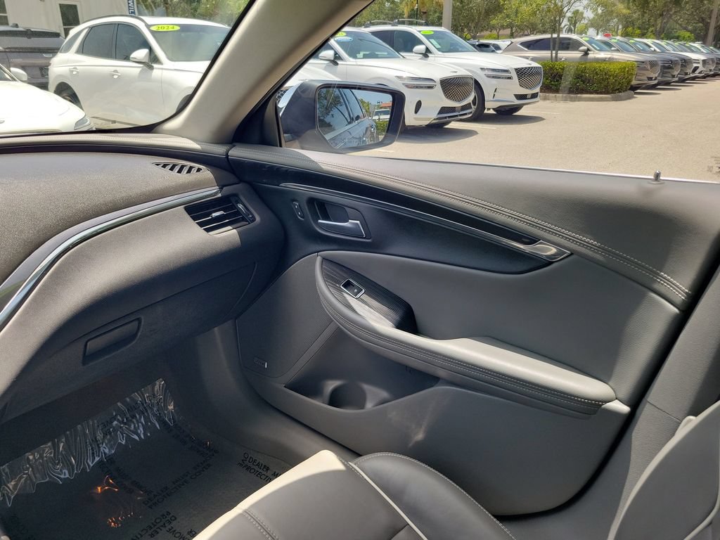 Used 2018 Chevrolet Impala Premier w/ Premier Confidence Package FWD image 15