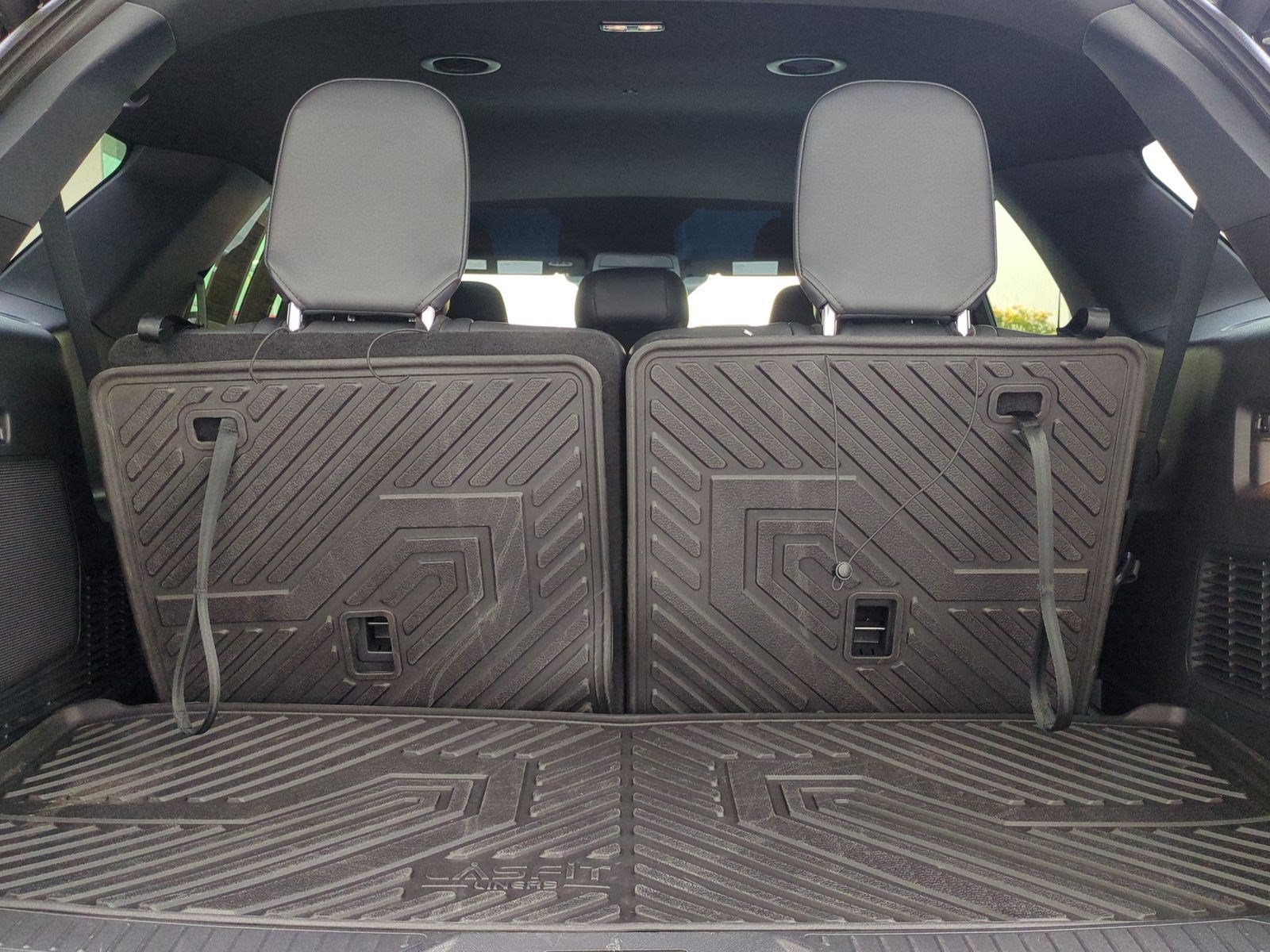 Used 2026 Ford Explorer ST-Line w/ Premium Package RWD image 33