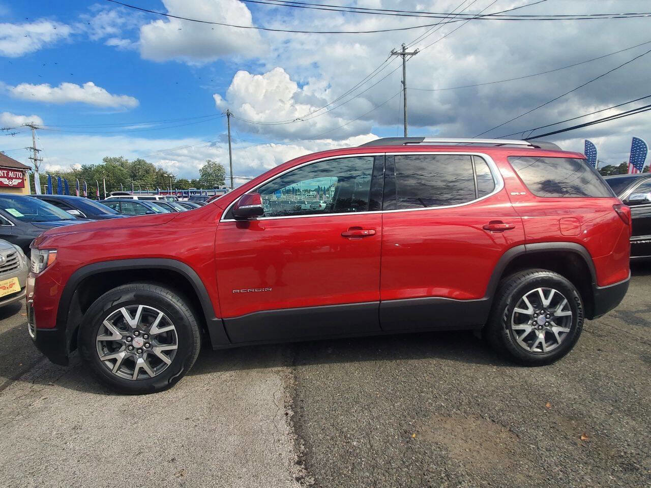 Used 2021 GMC Acadia SLE w/ Driver Convenience Package AWD/4WD image 2