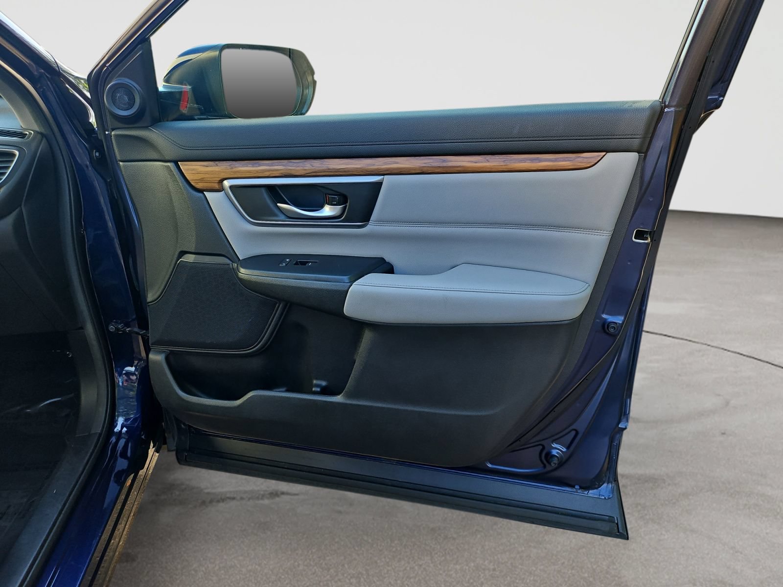 Used 2017 Honda CR-V EX-L image 34