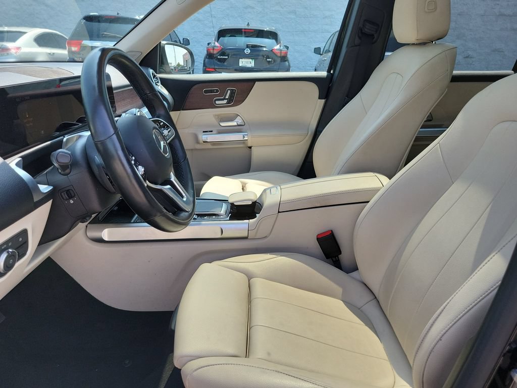 Used 2023 Mercedes-Benz EQB 300 4MATIC w/ Pinnacle Package image 22