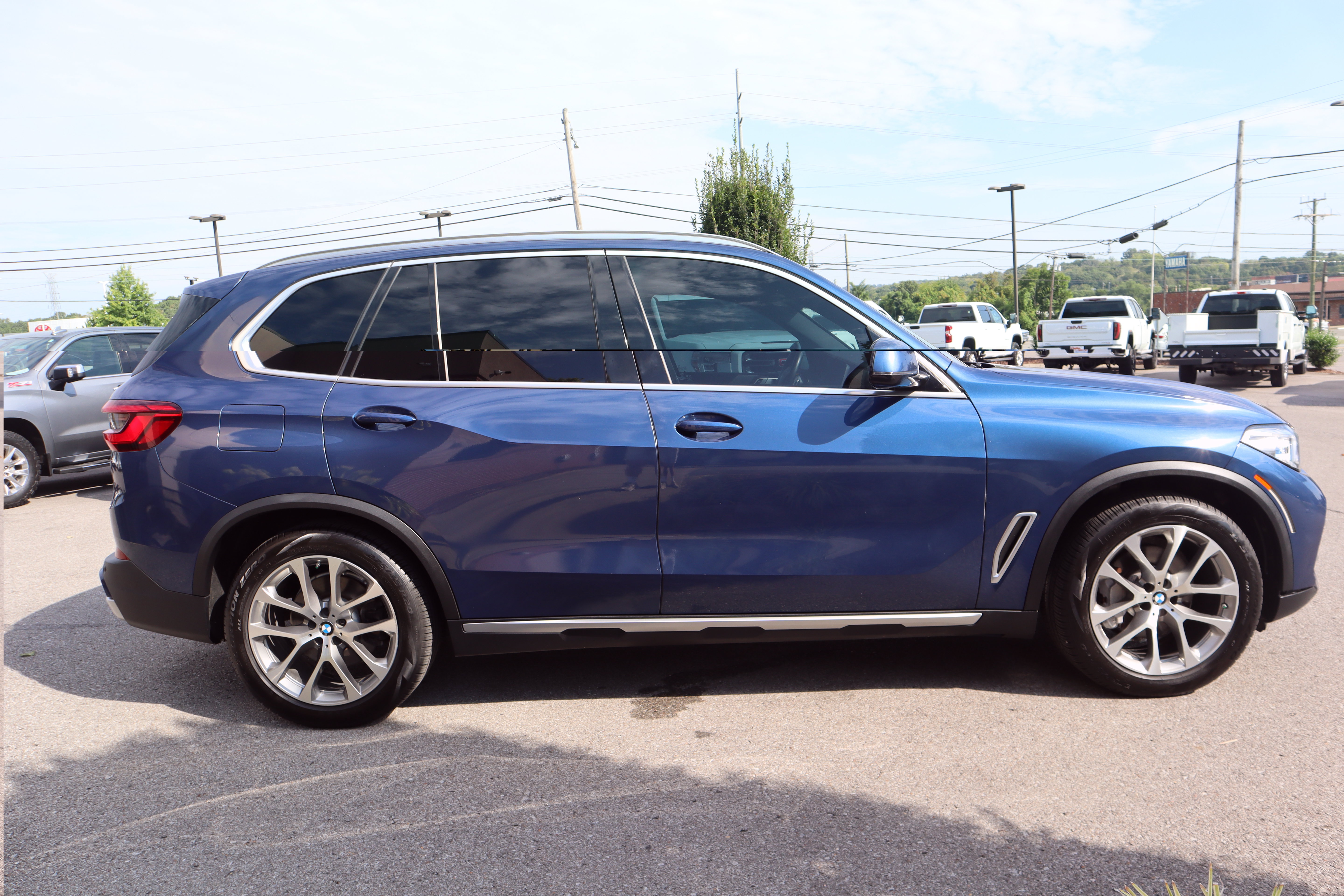 Used 2019 BMW X5 xDrive40i w/ Premium Package 2 AWD/4WD image 6