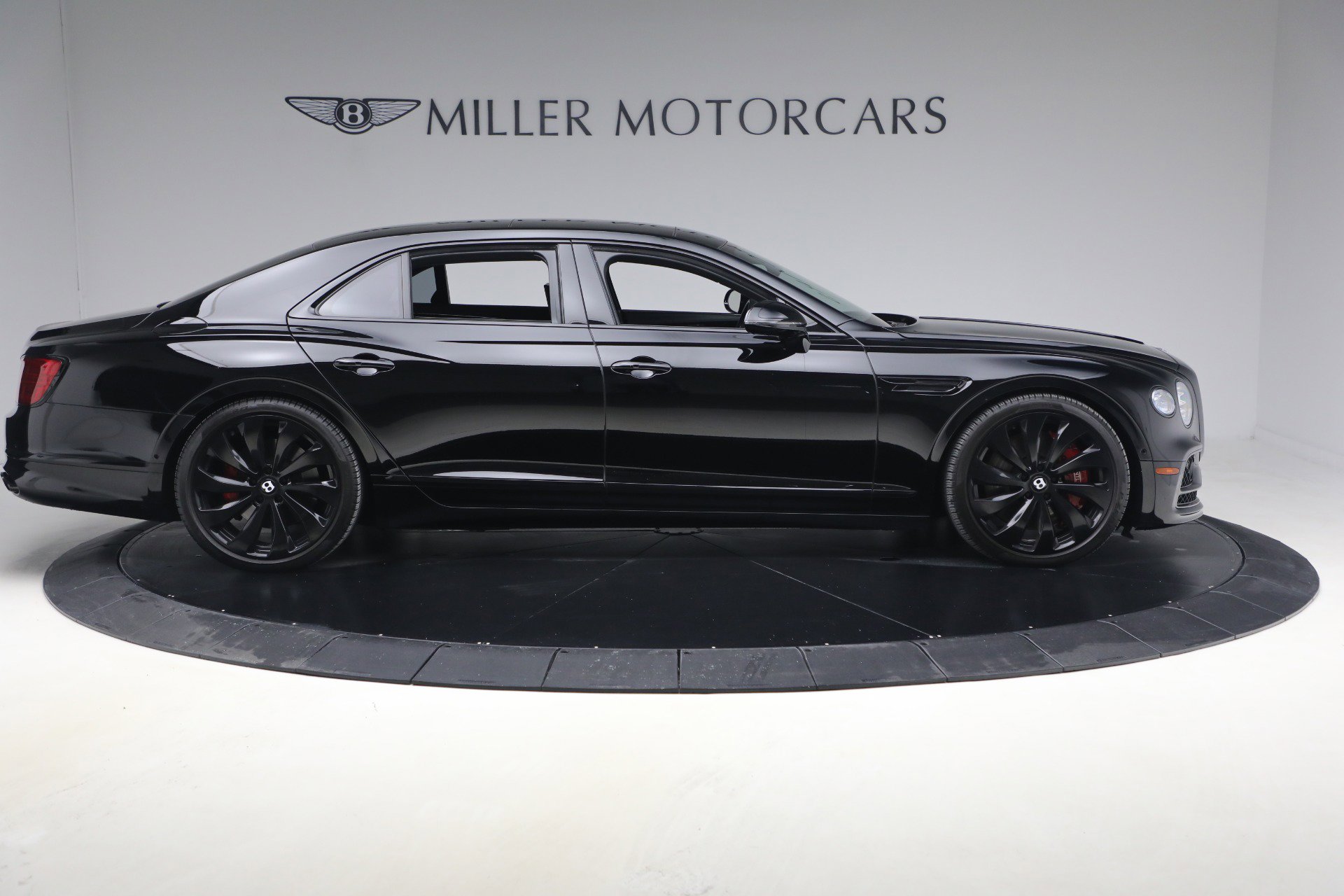 Used 2023 Bentley Flying Spur V8 image 9