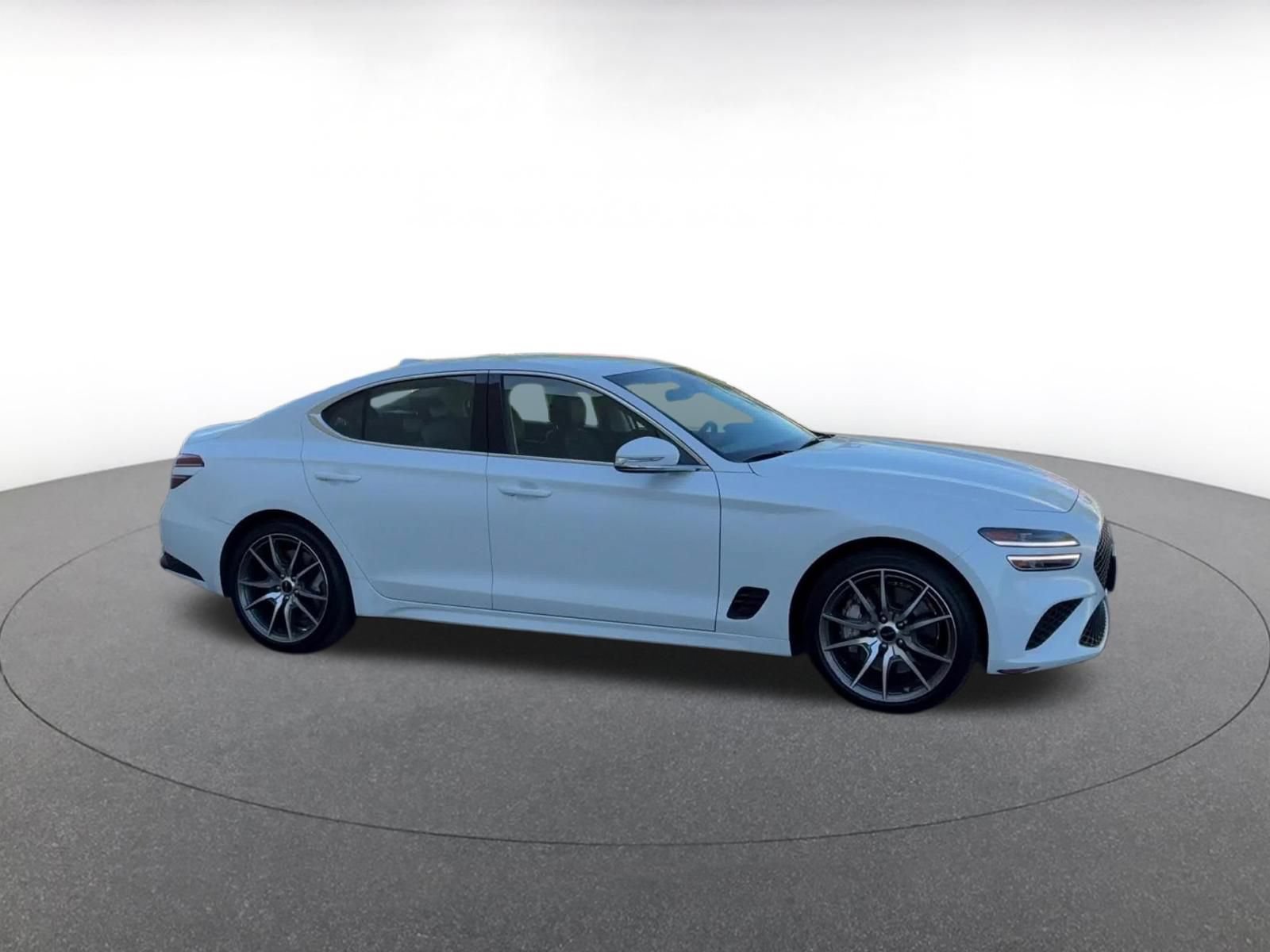 Used 2026 Genesis G70 2.5T RWD video 2