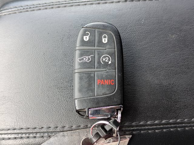 Used 2023 Jeep Compass High Altitude w/ Driver Assist Group I AWD/4WD image 31