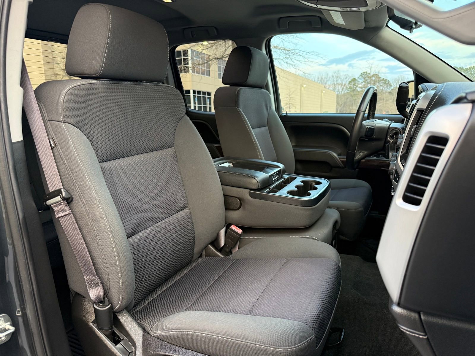 Used 2017 GMC Sierra 1500 SLE w/ SLE Value Package AWD/4WD image 34