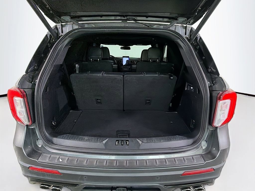 Used 2020 Ford Explorer ST w/ ST Street Pack image 30
