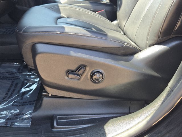 Used 2025 Chrysler Pacifica Select FWD image 22