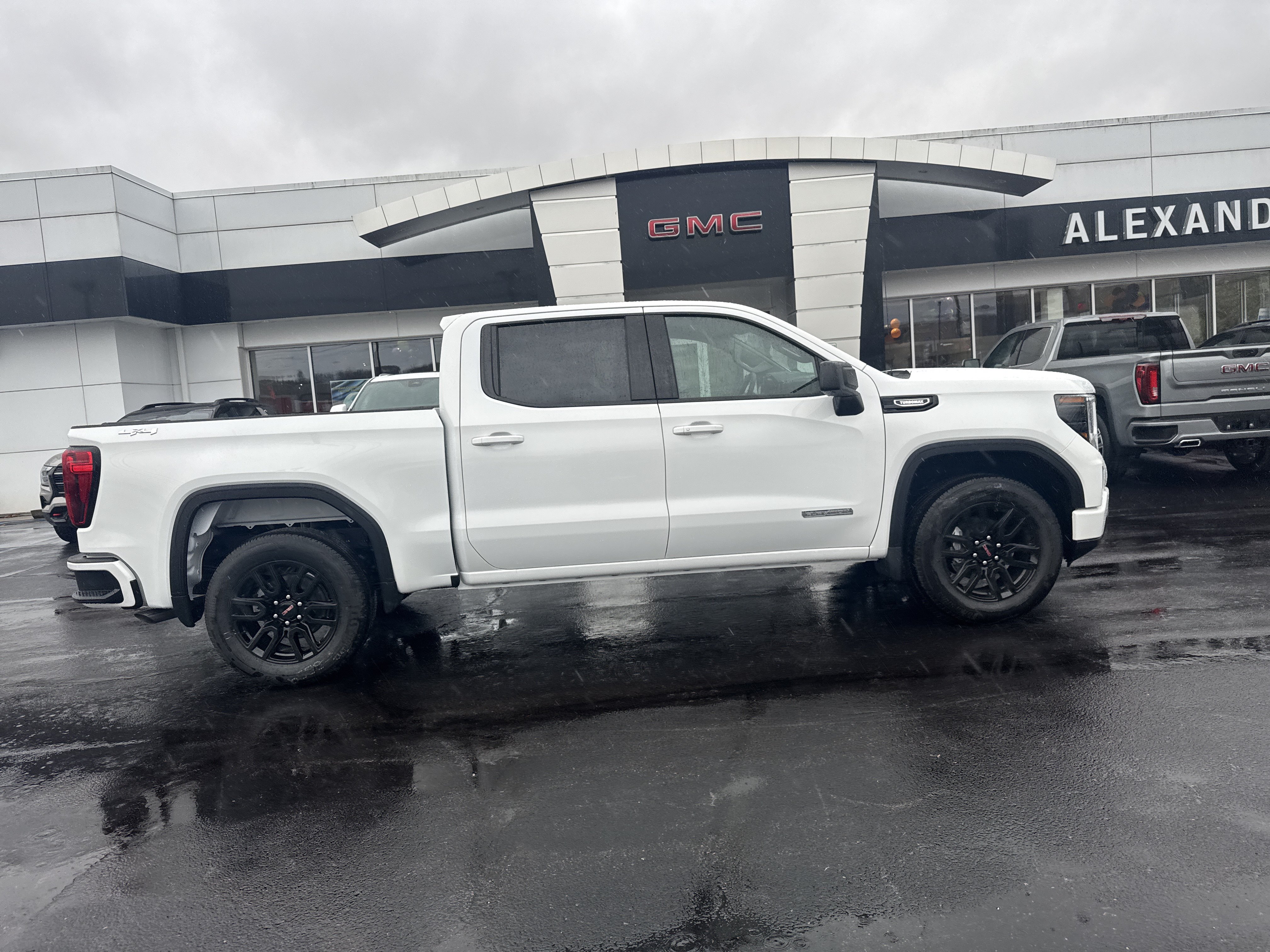 New 2026 GMC Sierra 1500 Elevation AWD/4WD video 2