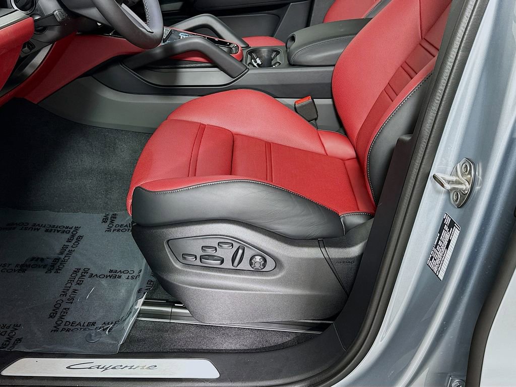 New 2026 Porsche Cayenne Coupe image 22
