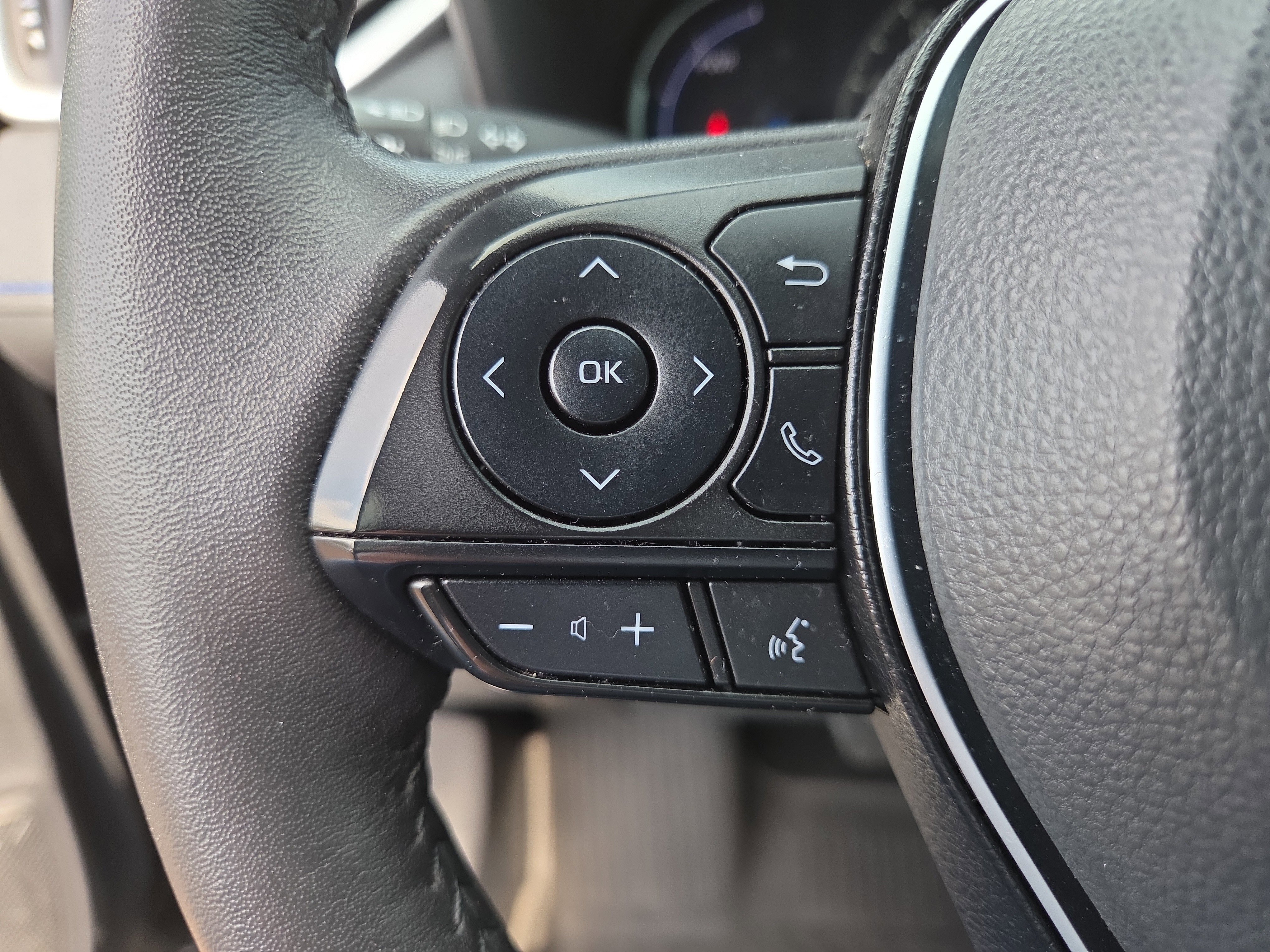 Certified 2024 Toyota RAV4 SE w/ Weather Package AWD/4WD image 26