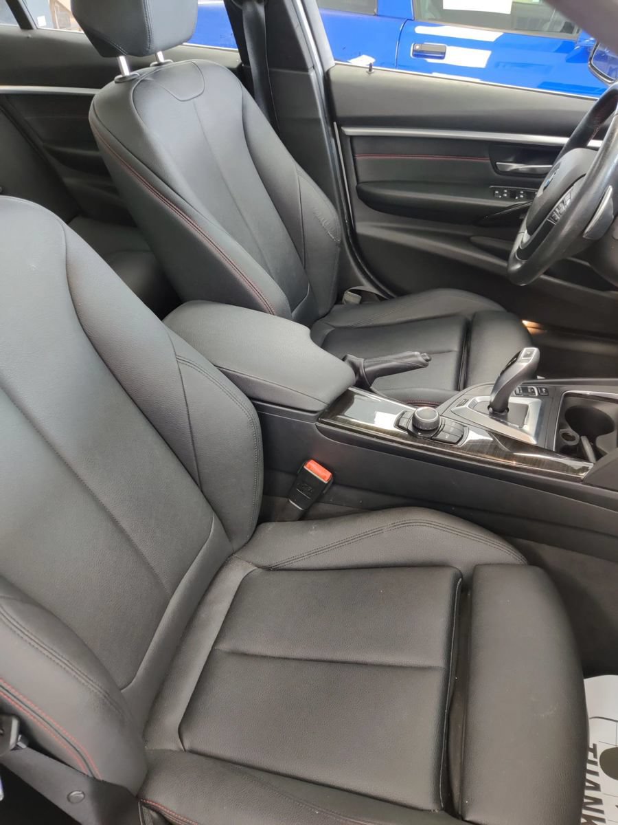 Used 2018 BMW 330e RWD image 12