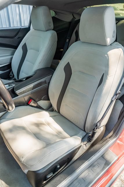 Used 2018 Chevrolet Camaro SS RWD image 19