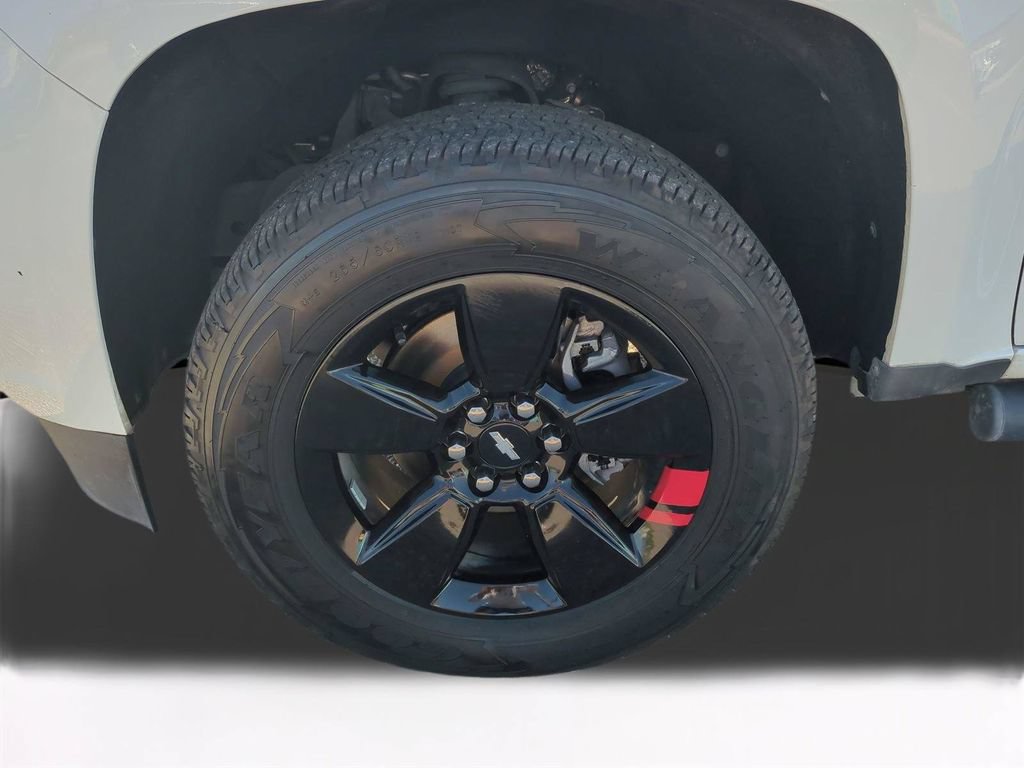 Used 2022 Chevrolet Colorado LT w/ Redline Special Edition RWD image 11