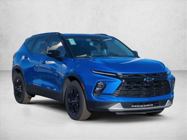 New 2025 Chevrolet Blazer LT w/ Sound & Technology Package FWD image 7