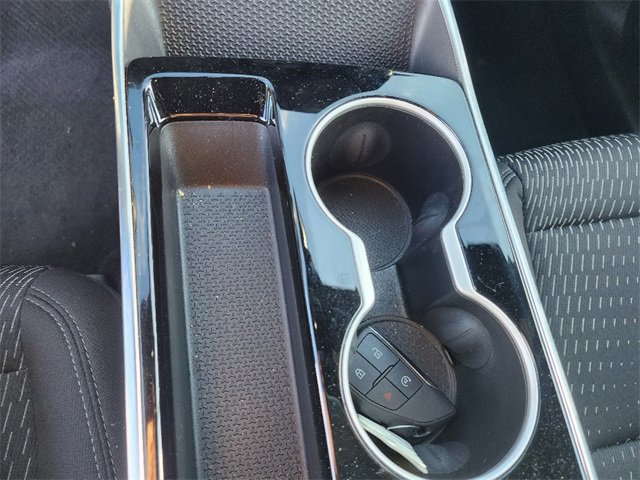 Used 2025 Chevrolet Equinox LT w/ Safety and Technology Package image 22