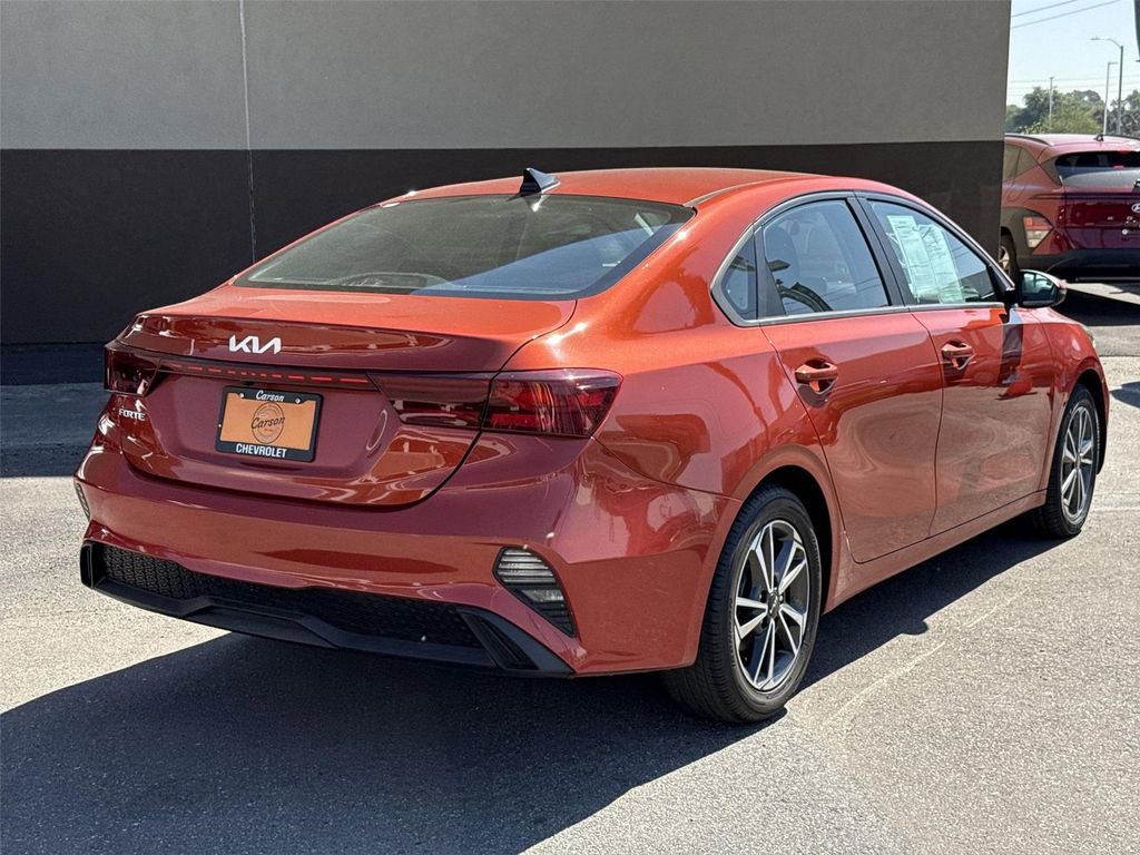 Used 2023 Kia Forte LXS w/ LXS Technology Package image 3
